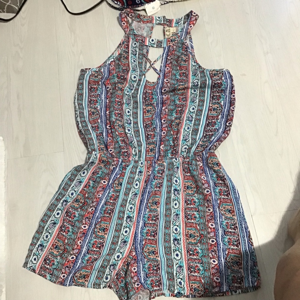Néw without tags never worn Romper